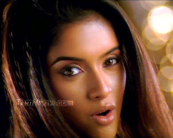 Actress Asin10