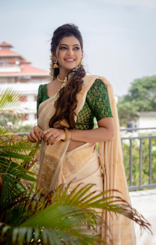 Jan 2021 Picture Actress Athulya Ravi 3030
