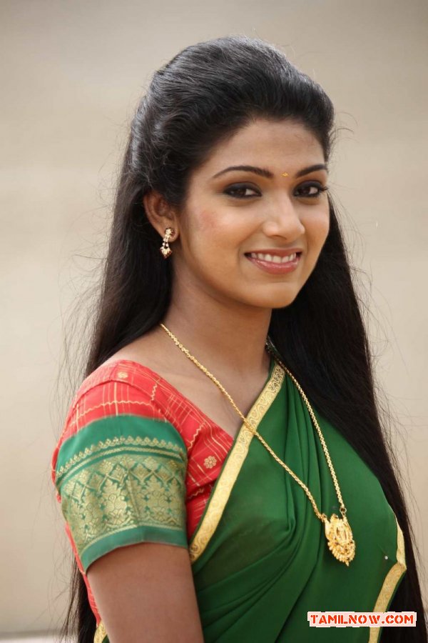 Tamil Actress Avantika Mohan 5689