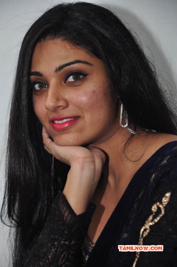 Tamil Actress Avantika Mohan Latest Image 7720