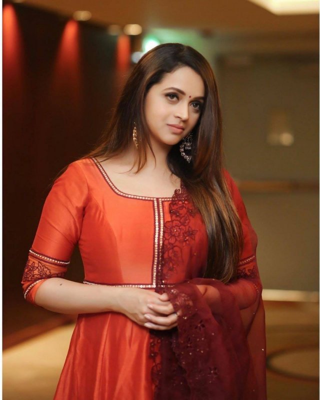 Film Actress Bhavana Latest Wallpaper 9812