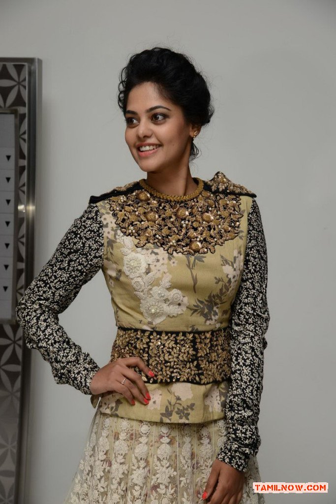 Bindhu Madhavi 6479