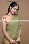 Bindu Madhavi Photo 7