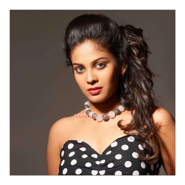 Tamil Actress Chandini 2097