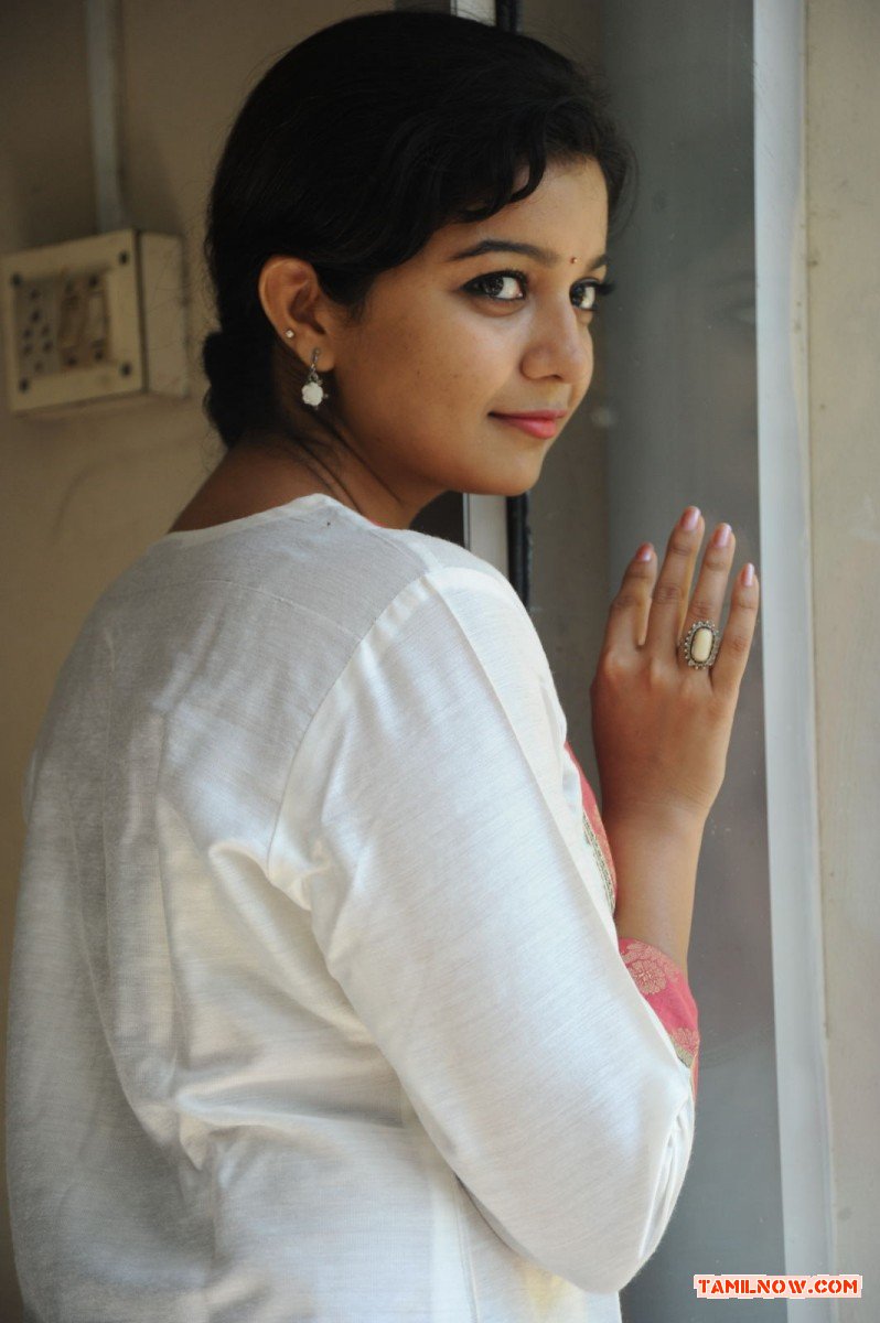 Colours Swathi 1930