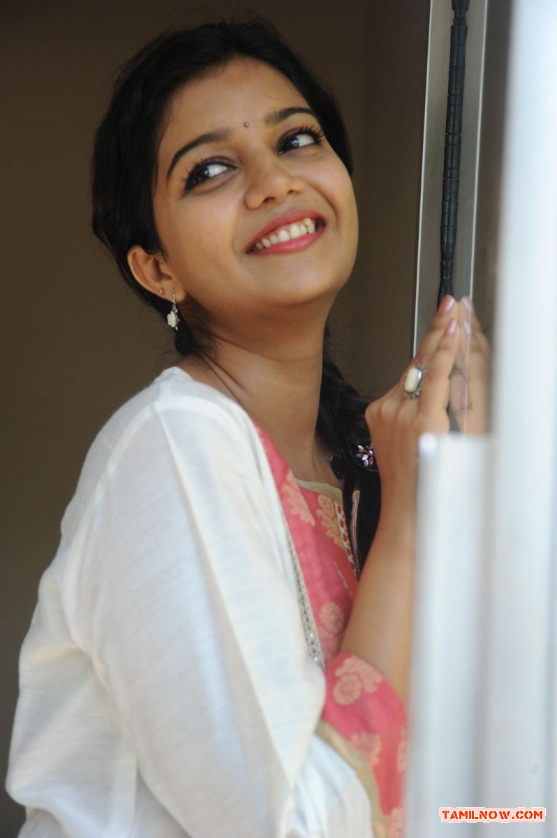 Tamil Actress Colours Swathi 1936