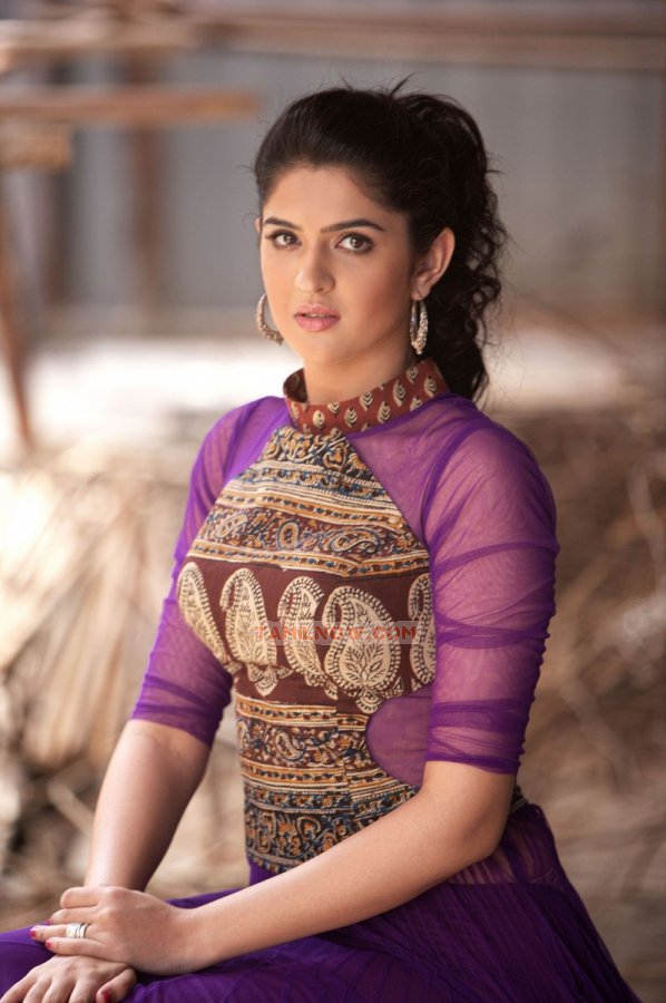 Deeksha Seth 5074