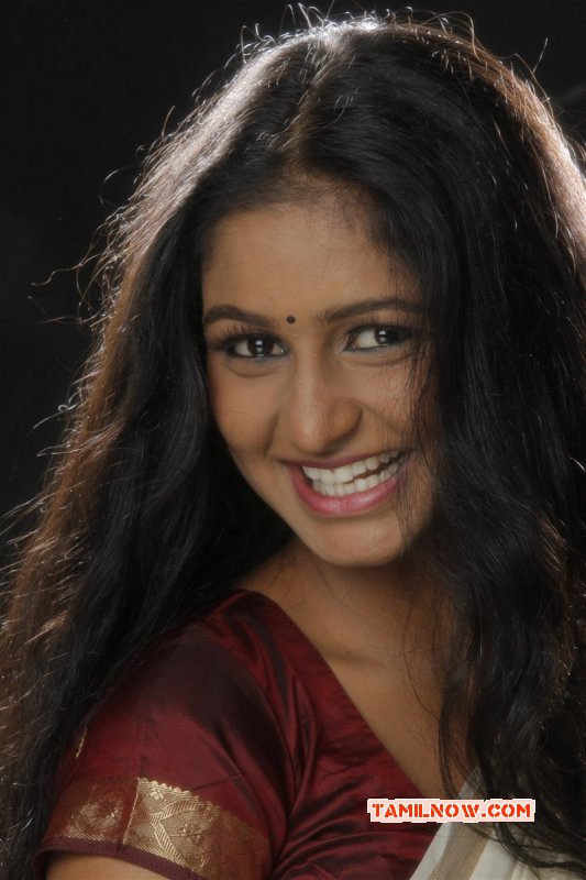 Recent Pic Gayathri South Actress 345