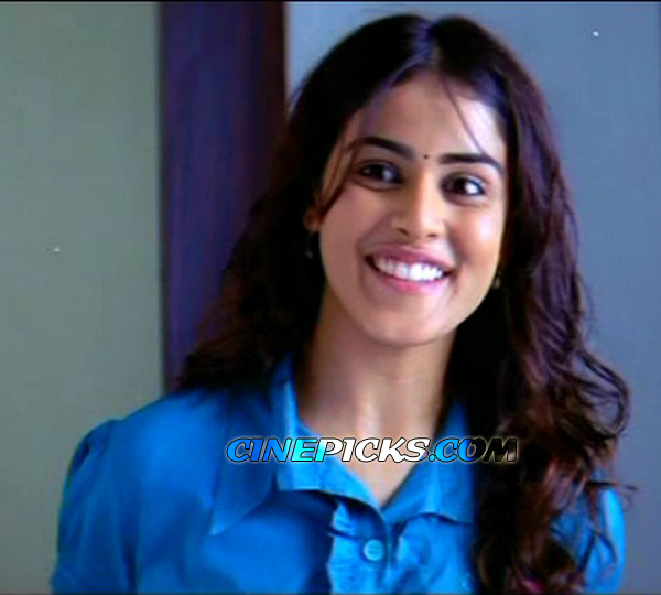 Genelia Photo3