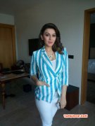 Recent Still Actress Hansika Motwani 2271