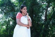 Actress Iniya 4370