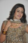 Actress Iniya Image 636