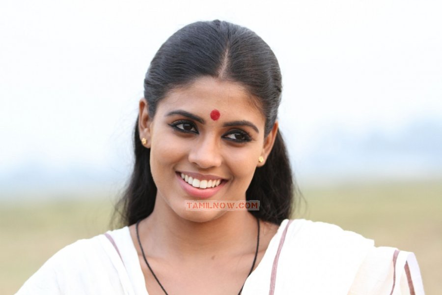 Iniya 3472