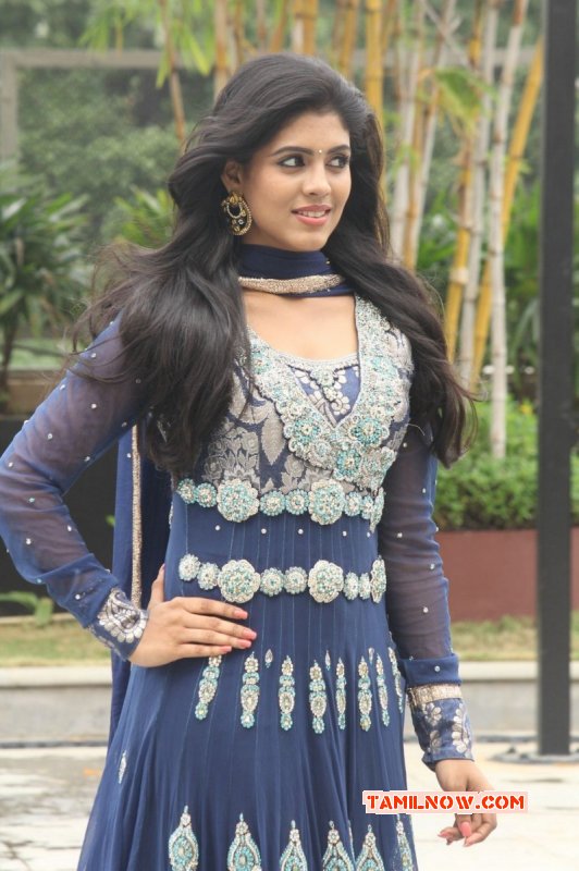 Latest Pics Iniya 927