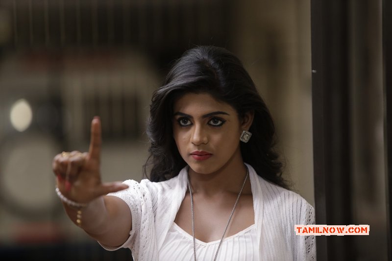 South Actress Iniya Album 5854