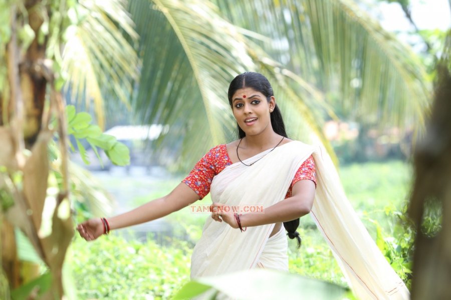 Tamil Actress Iniya 7841