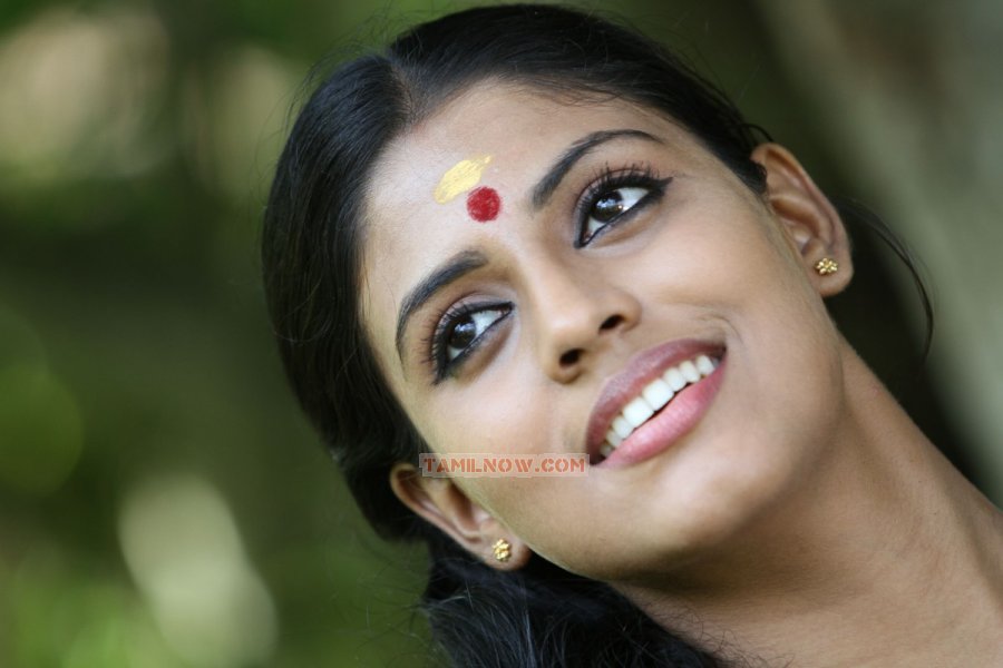 Tamil Actress Iniya Photos 7104