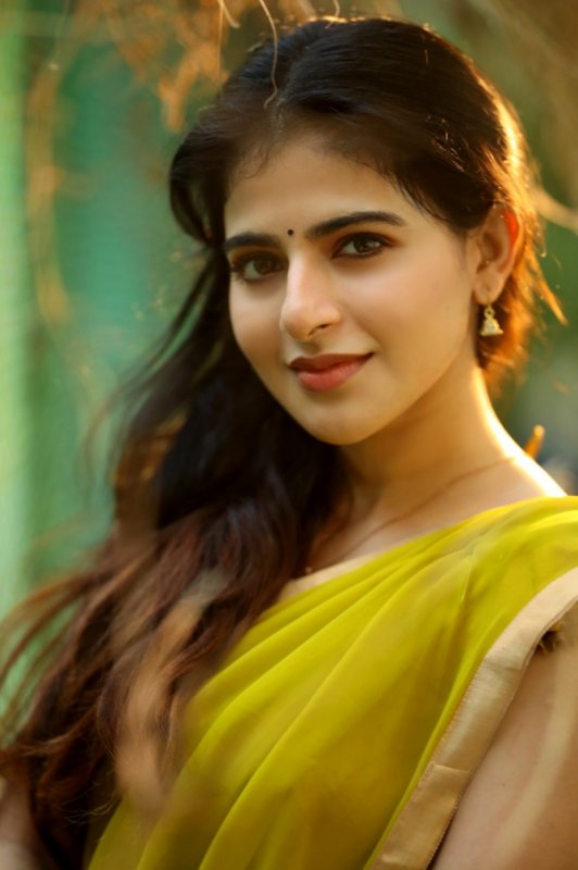 Tamil Movie Actress Iswarya Menon Nov 2020 Photo 749