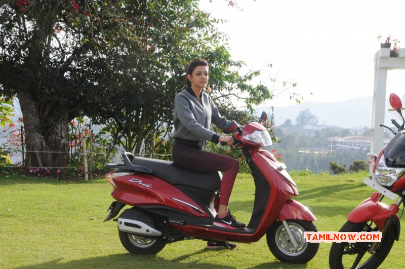 Tamil Heroine Kajal Agarwal Recent Still 9145