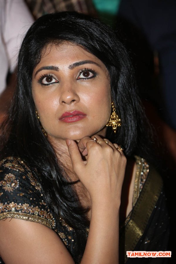 Kamalini Mukherjee 4742