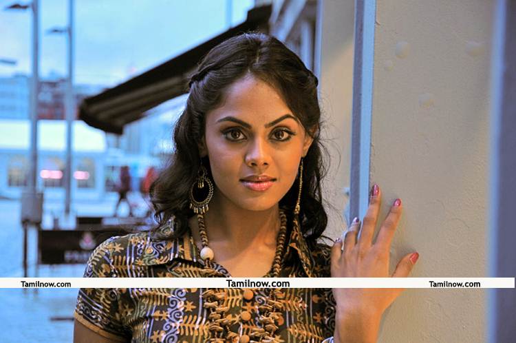 Karthika Nair Photos 4