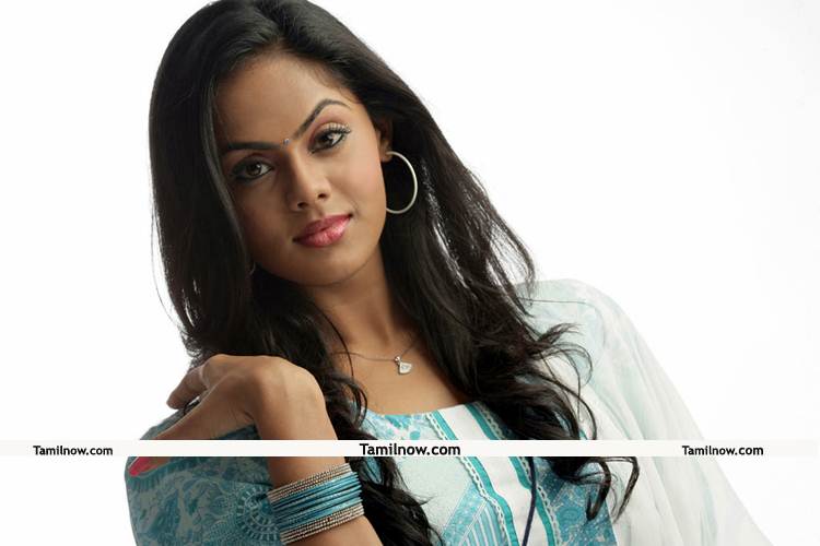 Karthika Nair Stills 11