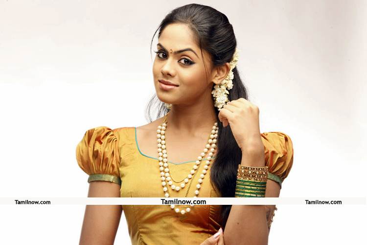 Karthika Nair Stills 2