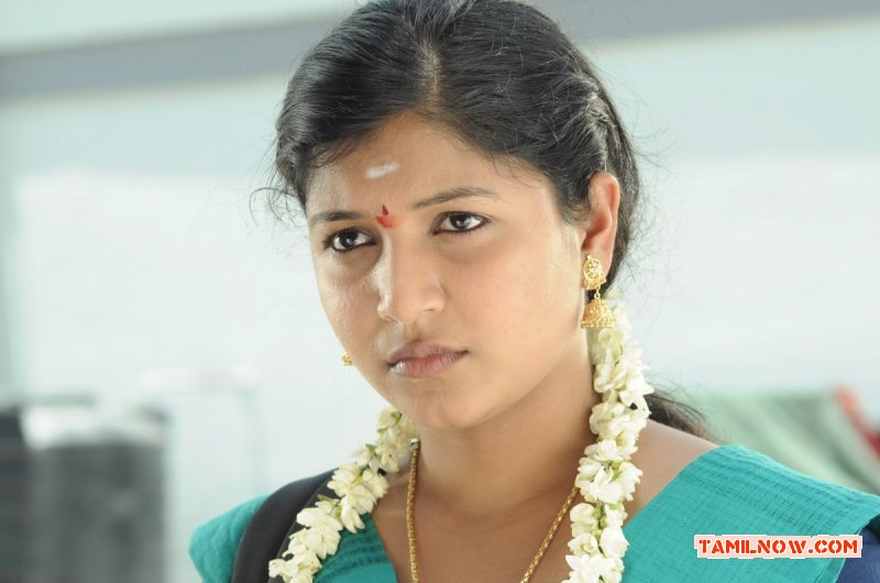 Kayal Stills 3273