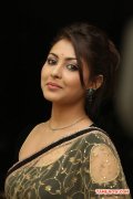 Tamil Actress Madhu Shalini Photos 3104