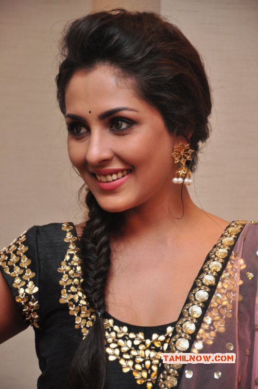 Actress Madhushalini Latest Galleries 4046