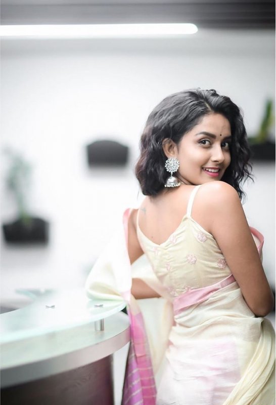 Mahima Nambiar South Actress Recent Stills 702