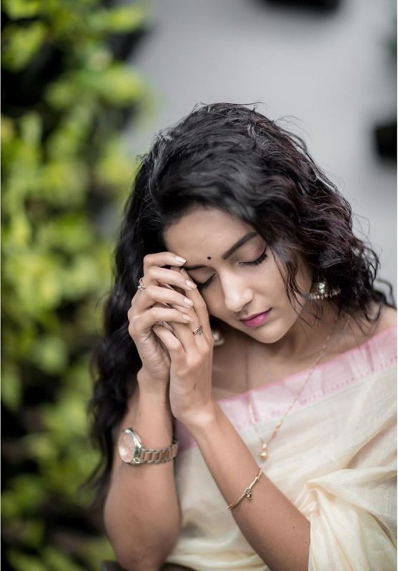 Recent Stills Tamil Movie Actress Mahima Nambiar 776