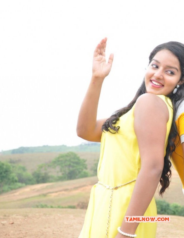 New Pictures Actress Malavika Menon 9828