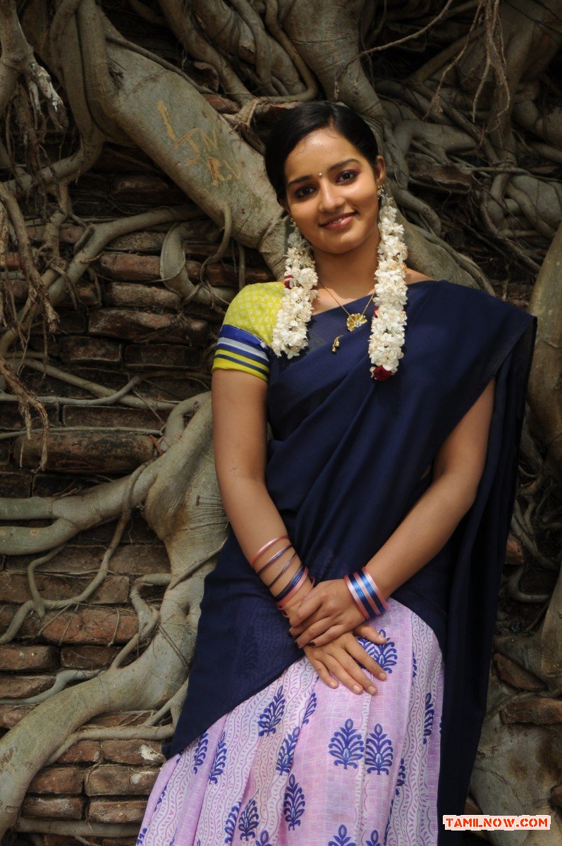 Tamil Actress Malavika Menon 2686