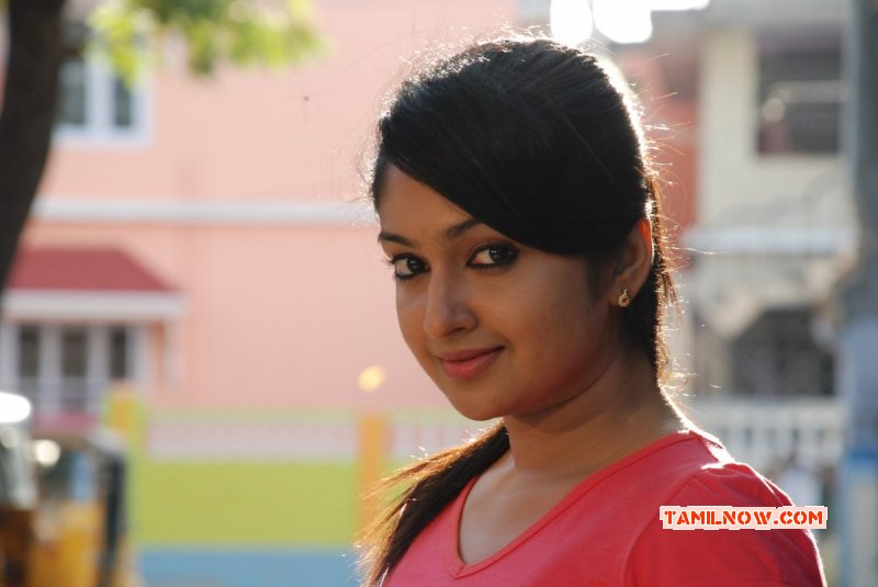 Mithra Kurien Actress New Albums 5488