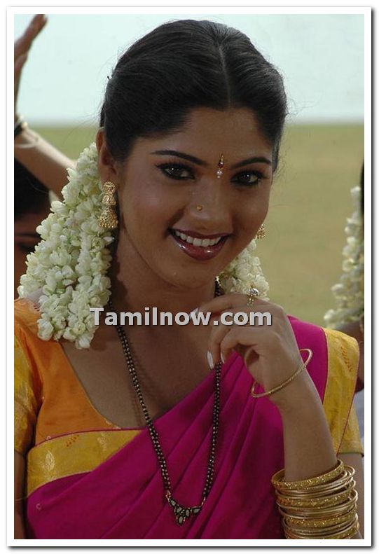 Banu Still 8