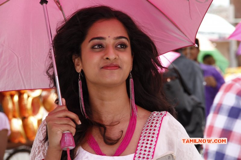 Latest Images Heroine Nanditha 5303