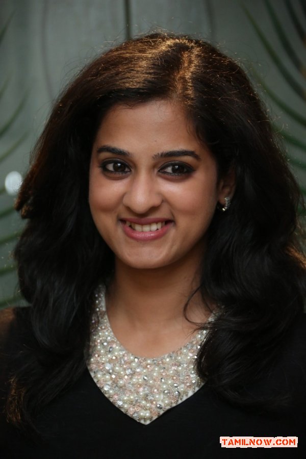 Tamil Actress Nanditha Photos 2288