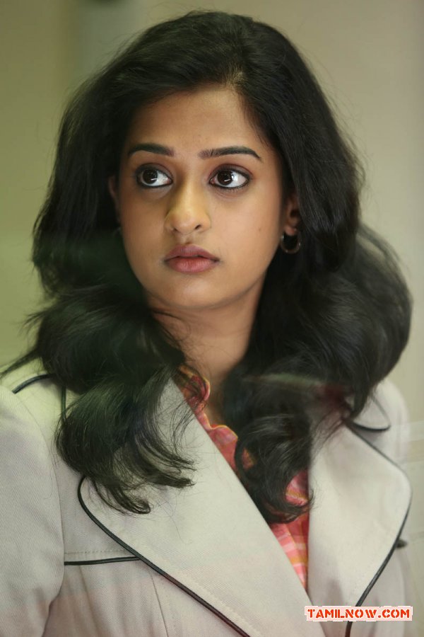 Tamil Actress Nanditha Photos 656