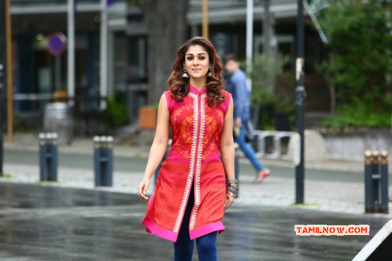 Latest Album Nayanthara Heroine 4422