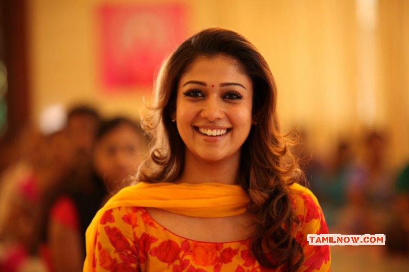 New Pic Heroine Nayanthara 9338