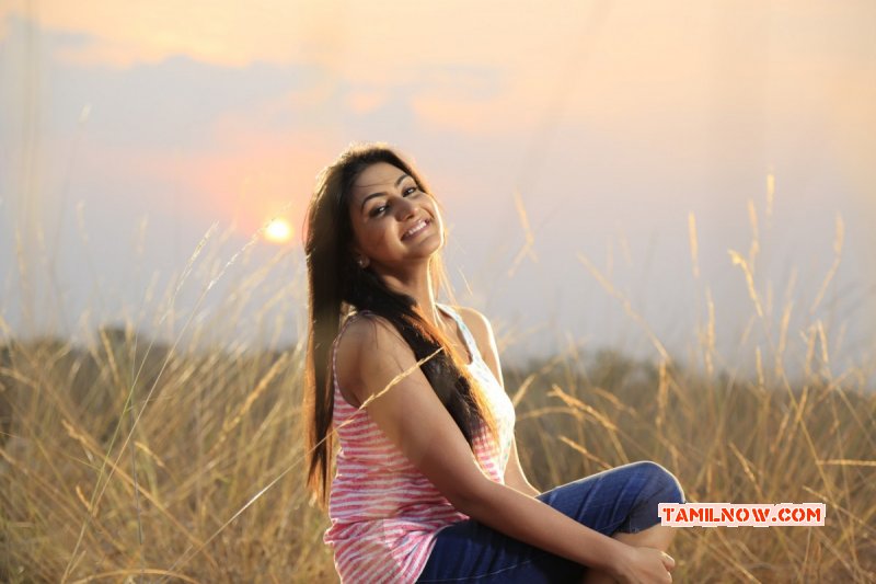 Latest Pictures Cinema Actress Neelam Upadhyaya 2041