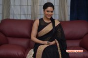 Movie Actress Nikesha Patel Latest Image 9543