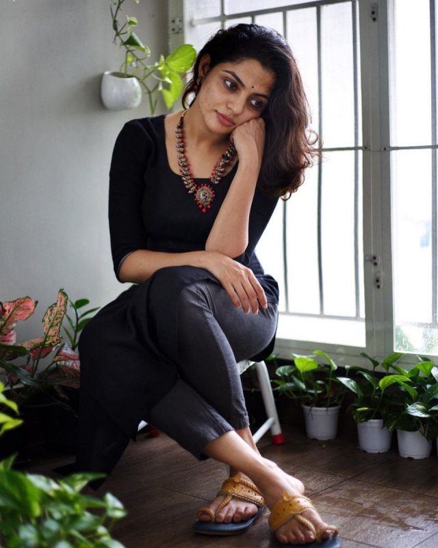 Tamil Actress Nikhila Vimal 2020 Pictures 8381
