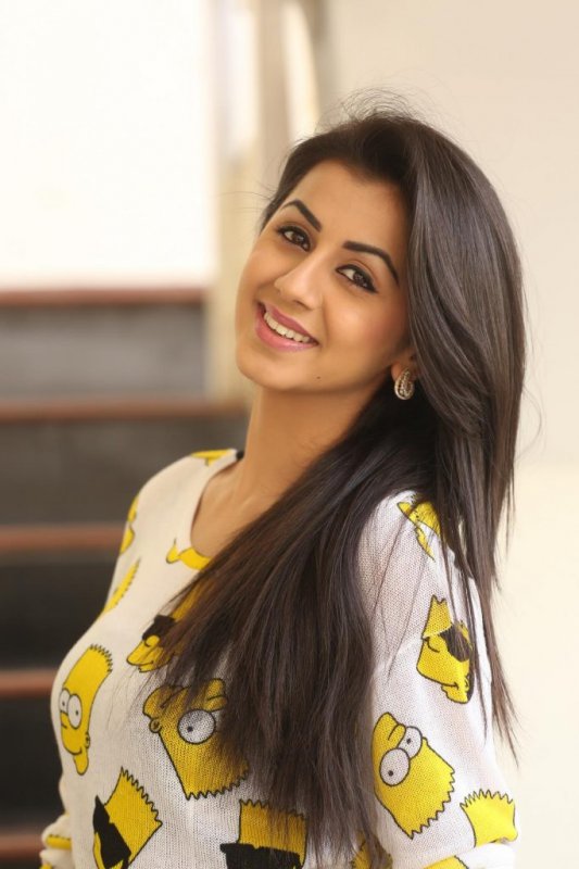 Film Actress Nikki Galrani Still 3949