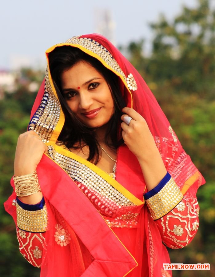Actress Niranjana Photos 2215