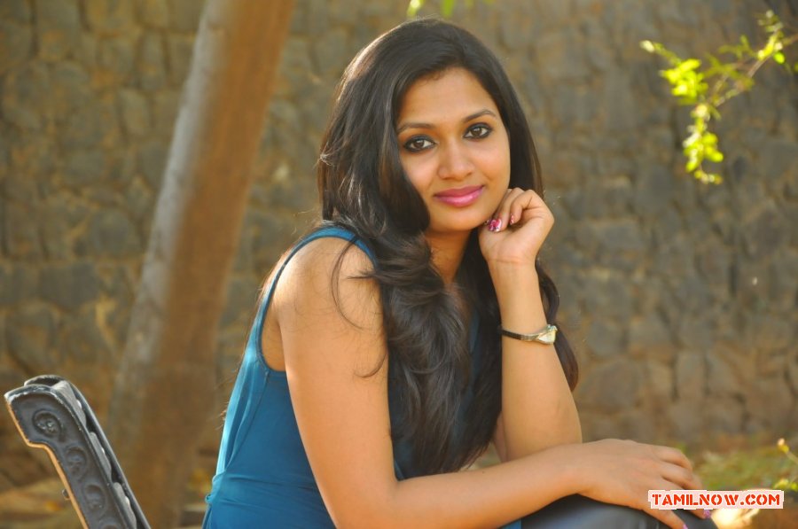 Niranjana Stills 3600