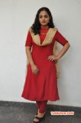 Tamil Heroine Nithya Menon New Image 9277