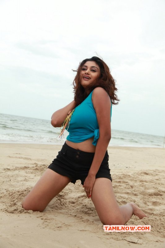 Movie Actress Oviya New Album 5226