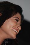 Oviya 5394